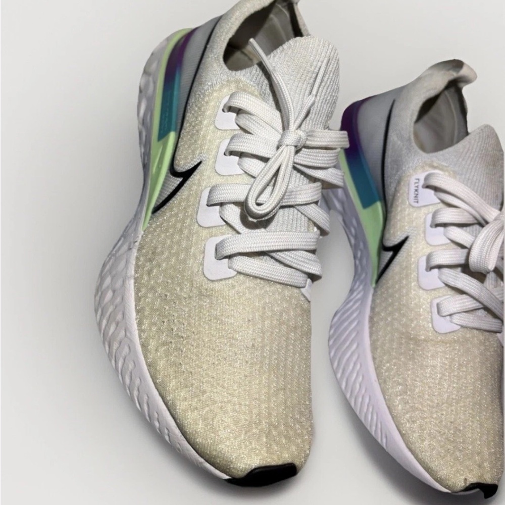 Nike White and Black Sneakers with Modern Silhouette SOLD